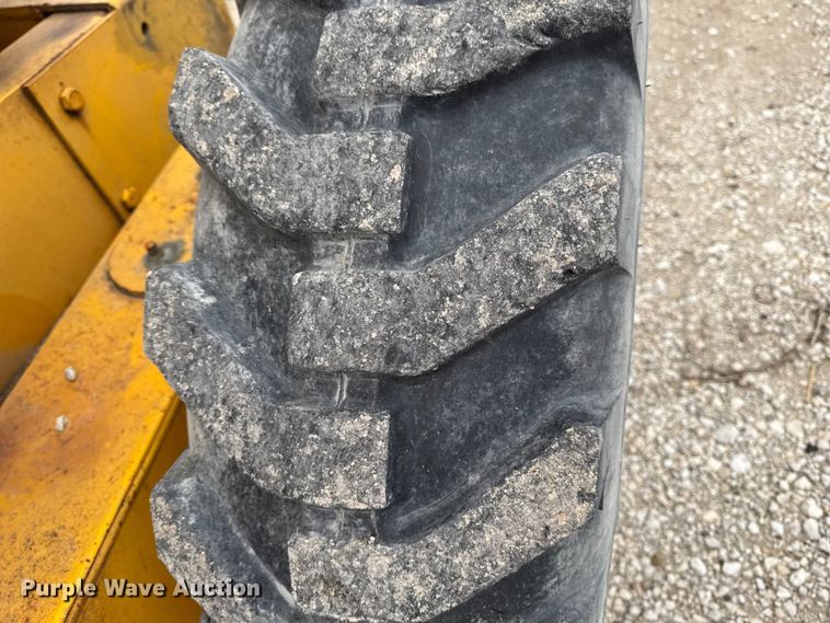 image for item EQ5007 1963 Wabco 666 rigid frame motor grader