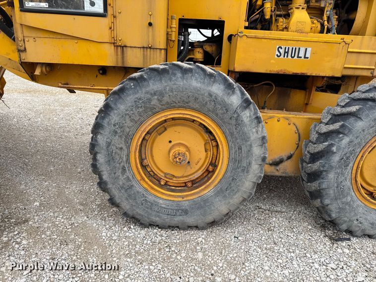 image for item EQ5007 1963 Wabco 666 rigid frame motor grader