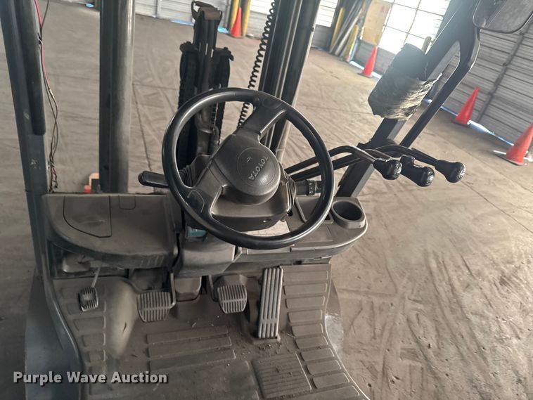 image for item EQ5008 Toyota 8FGCU25 forklift