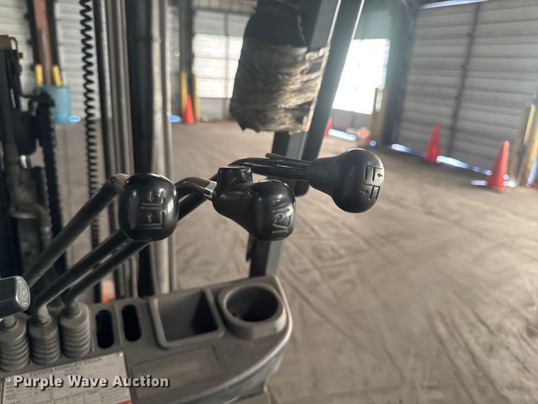 image for item EQ5008 Toyota 8FGCU25 forklift