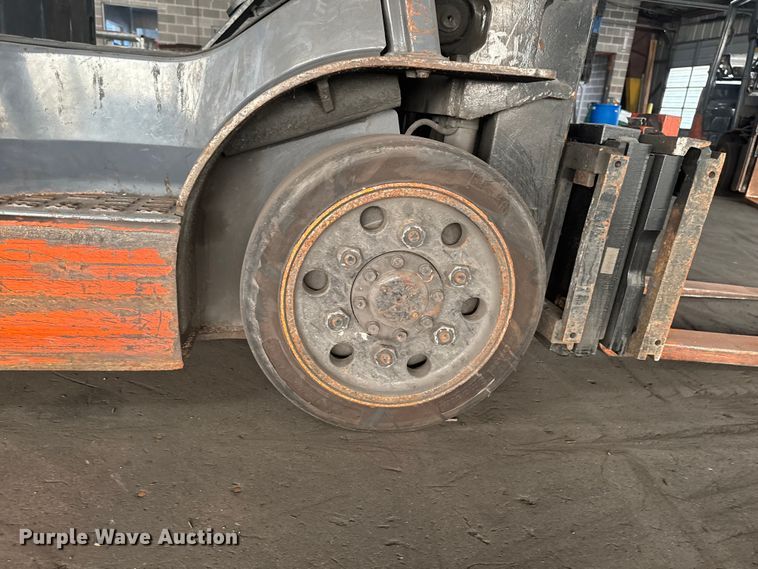 image for item EQ5008 Toyota 8FGCU25 forklift