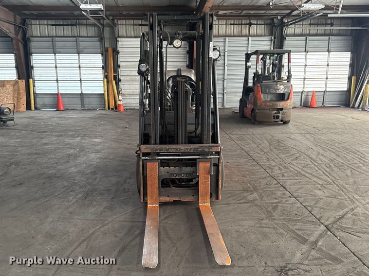 image for item EQ5009 Toyota 8FGCU25 forklift