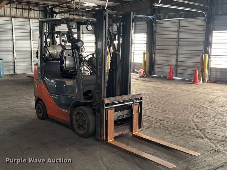 image for item EQ5009 Toyota 8FGCU25 forklift