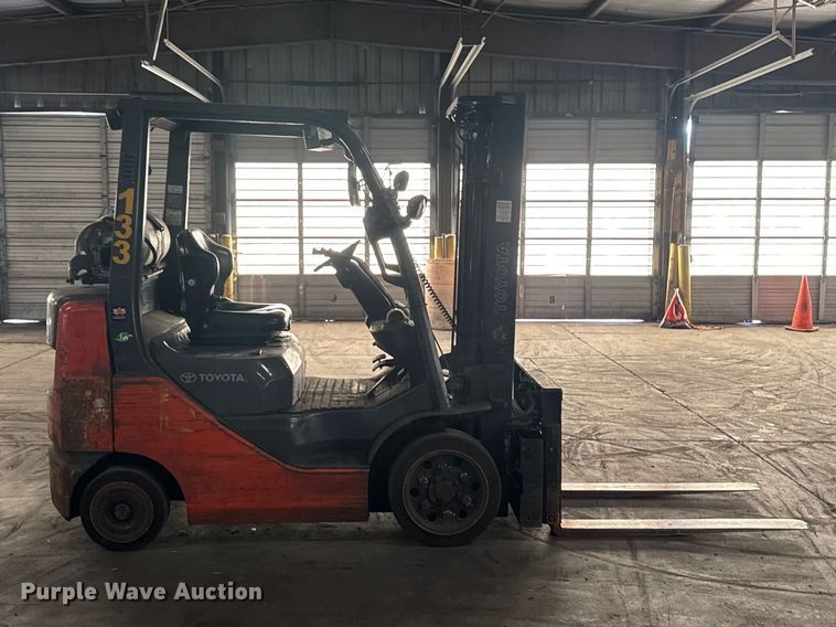 image for item EQ5009 Toyota 8FGCU25 forklift