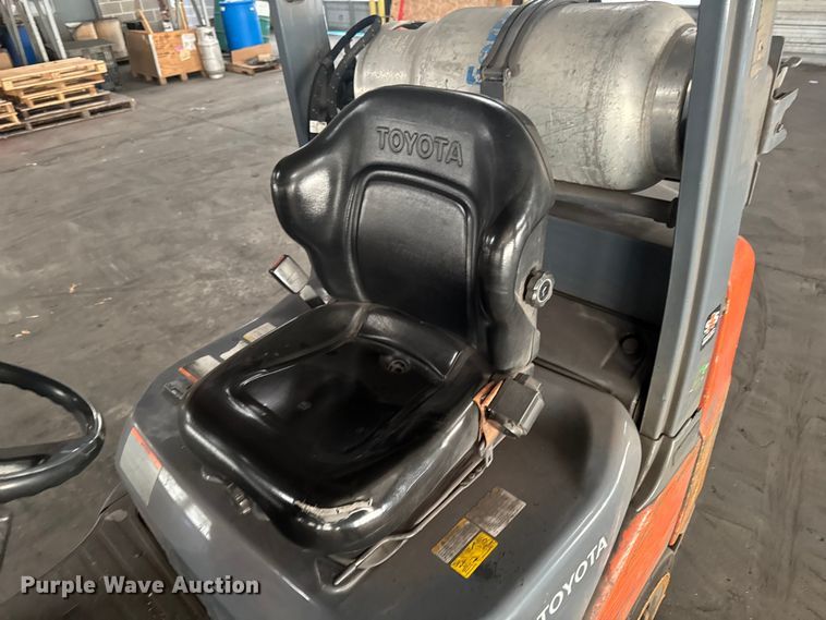 image for item EQ5009 Toyota 8FGCU25 forklift