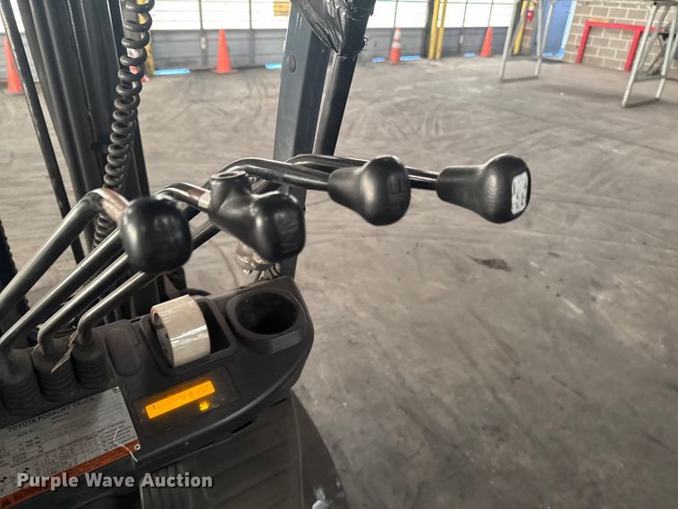 image for item EQ5009 Toyota 8FGCU25 forklift