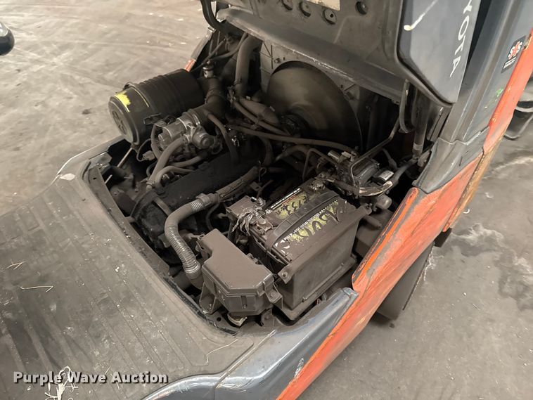 image for item EQ5009 Toyota 8FGCU25 forklift