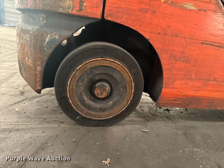 image for item EQ5009 Toyota 8FGCU25 forklift