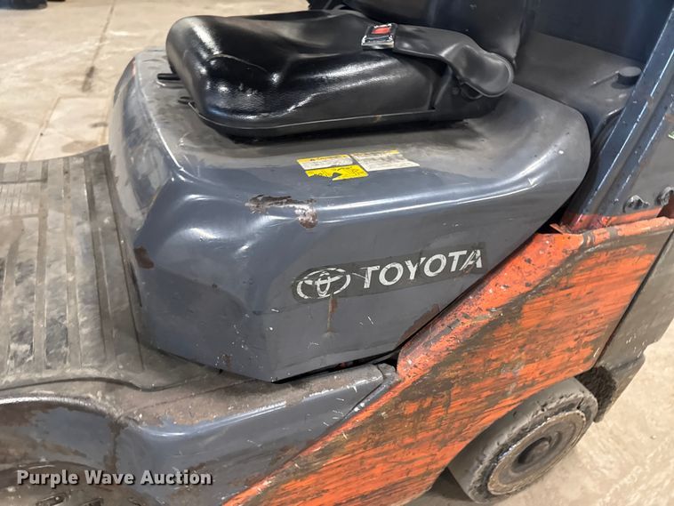 image for item EQ5018 Toyota 8FGCU25 forklift