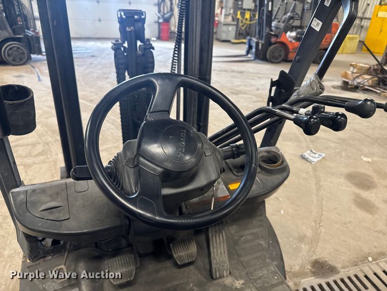 image for item EQ5018 Toyota 8FGCU25 forklift