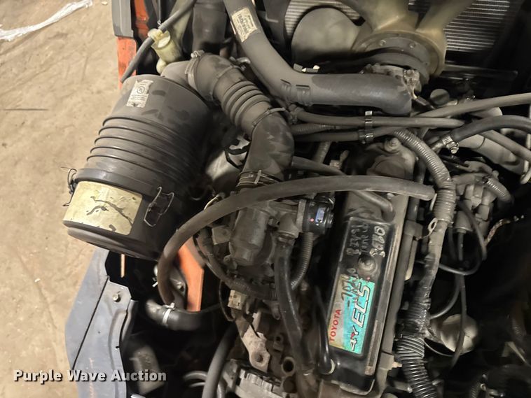 image for item EQ5019 (2) Toyota forklifts