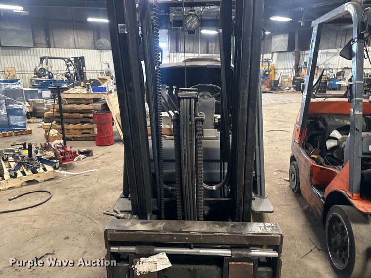image for item EQ5019 (2) Toyota forklifts