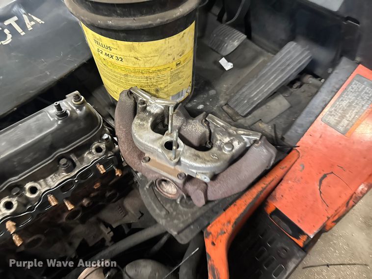 image for item EQ5019 (2) Toyota forklifts