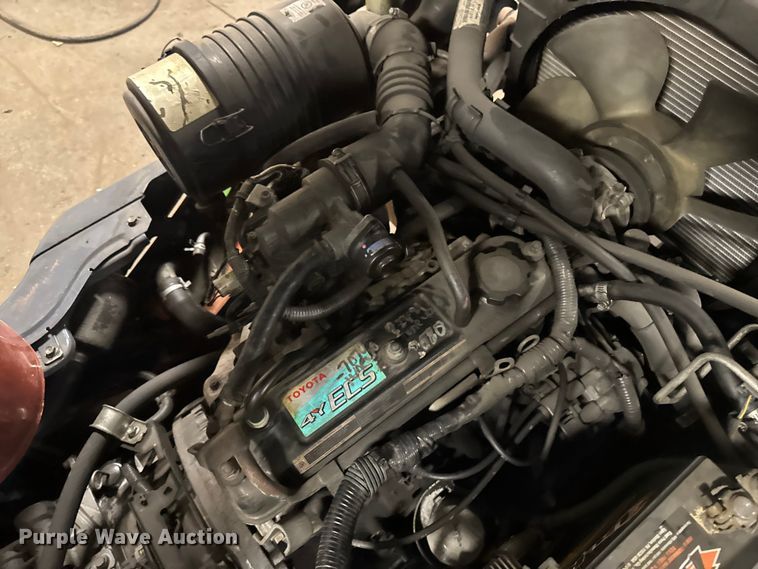 image for item EQ5019 (2) Toyota forklifts