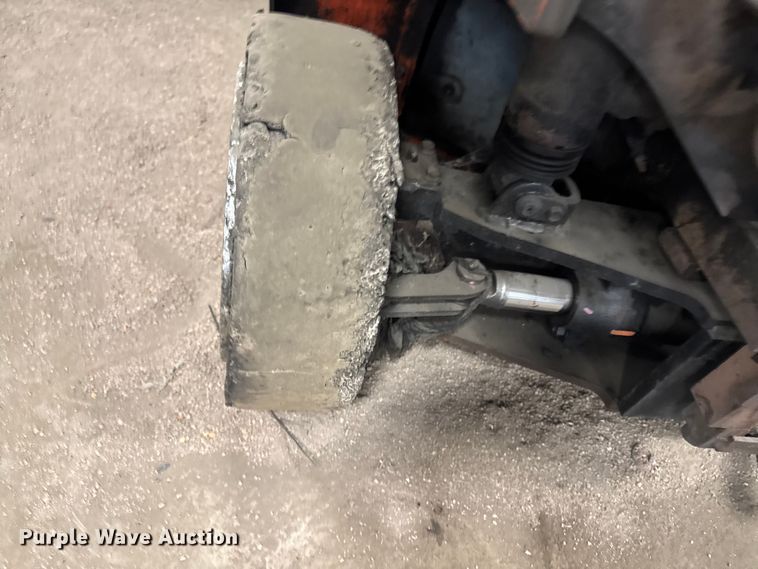 image for item EQ5019 (2) Toyota forklifts