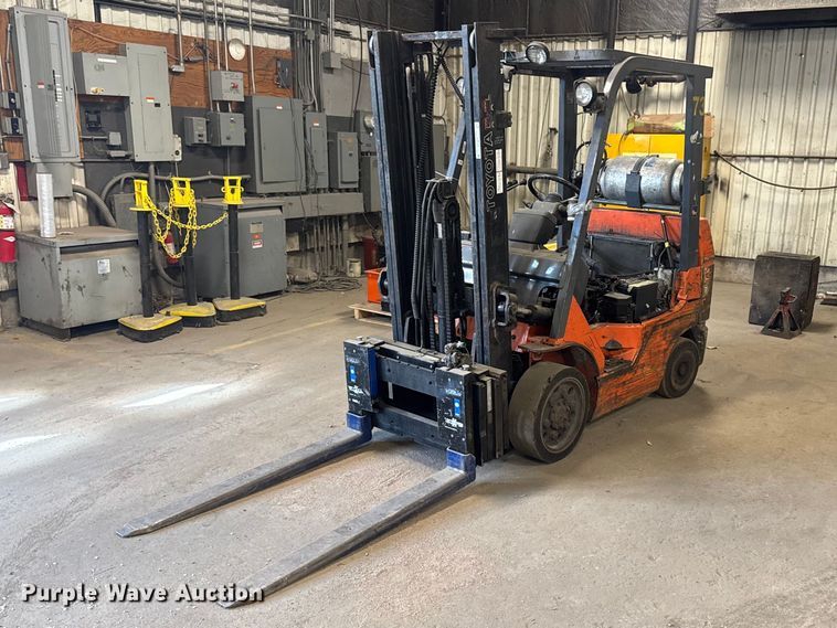 image for item EQ5020 Toyota 7FGCU25 forklift