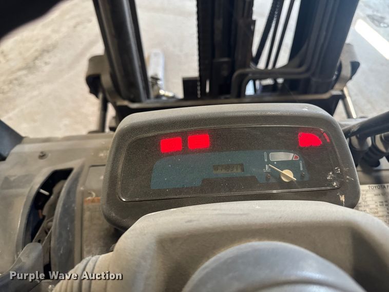 image for item EQ5020 Toyota 7FGCU25 forklift