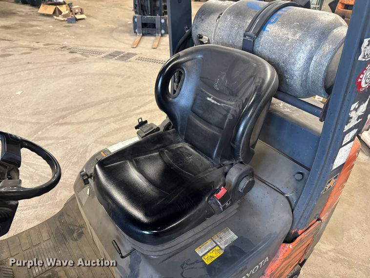 image for item EQ5021 Toyota 8FGCU25 forklift