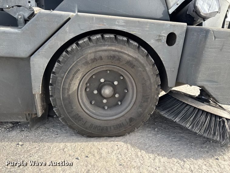 image for item ER0459 Advance Exterra 6340 floor sweeper