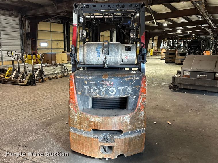 image for item FB5514 Toyota 8FGCU25 forklift