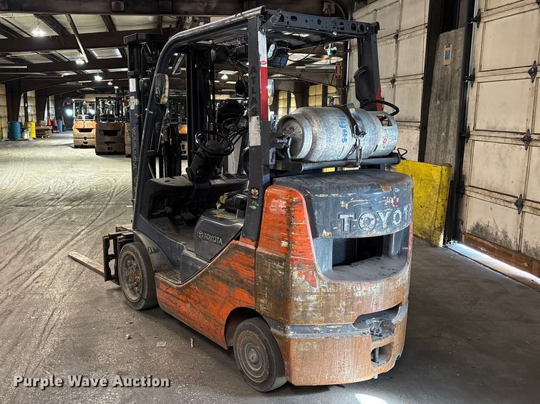 image for item FB5514 Toyota 8FGCU25 forklift