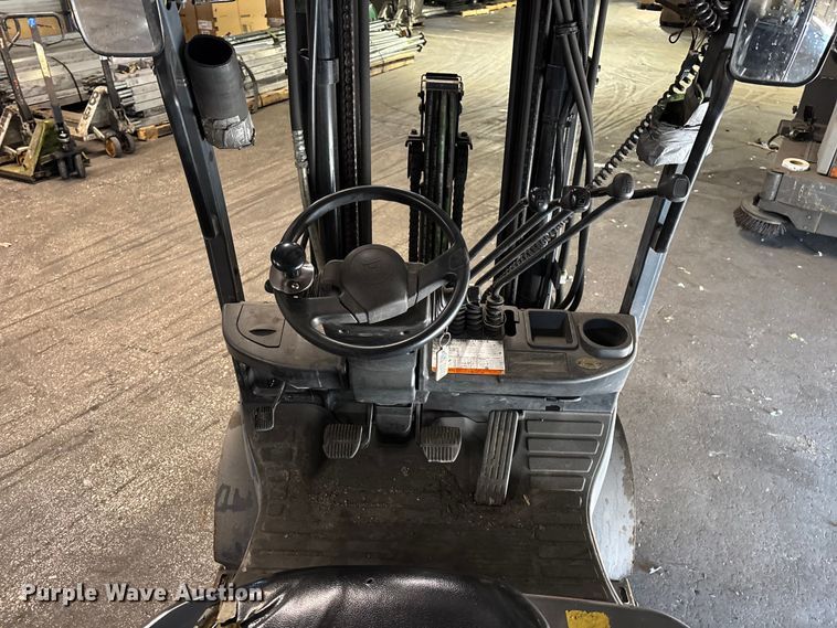 image for item FB5514 Toyota 8FGCU25 forklift