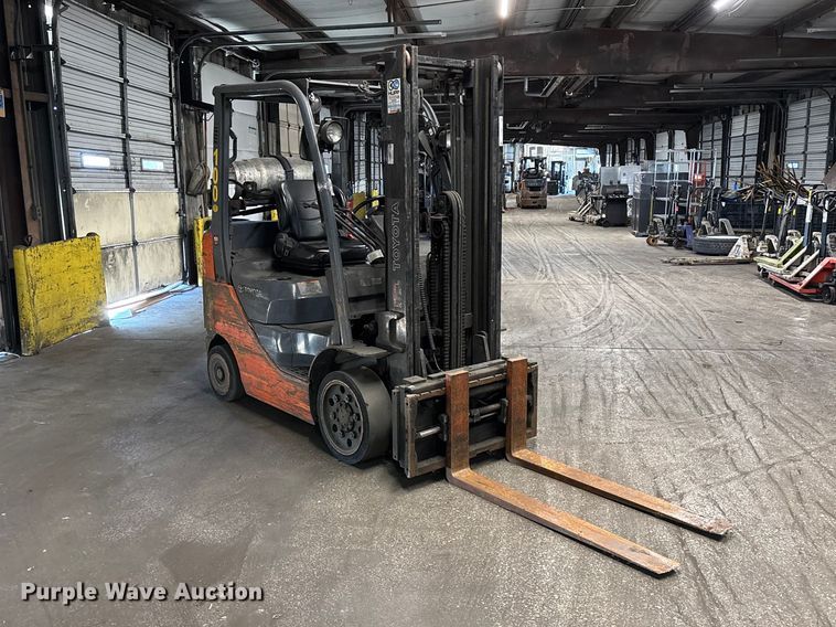 image for item FB5515 Toyota 8FGCU25 forklift