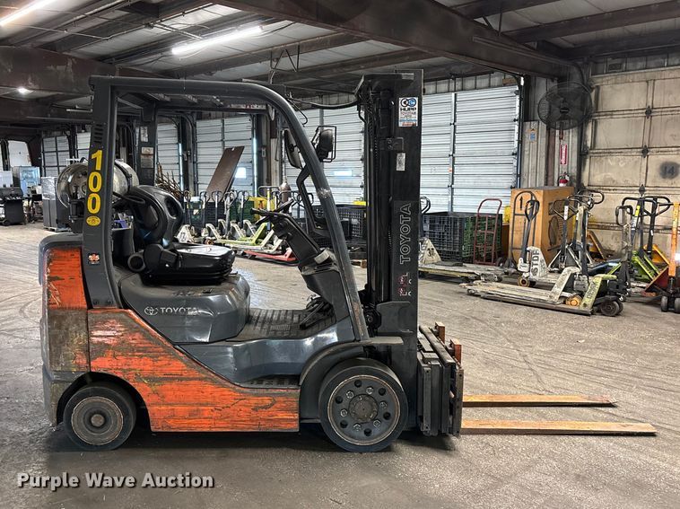 image for item FB5515 Toyota 8FGCU25 forklift