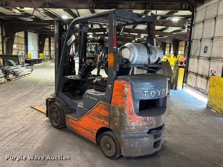 image for item FB5515 Toyota 8FGCU25 forklift