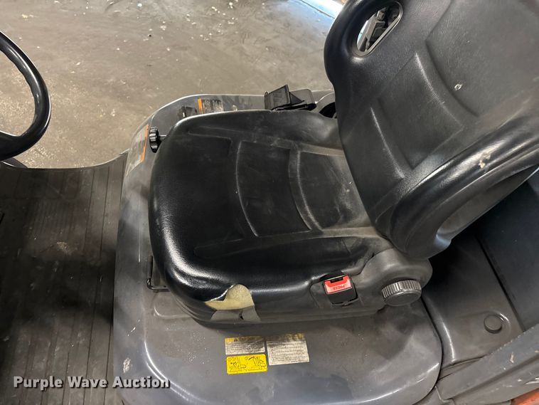 image for item FB5515 Toyota 8FGCU25 forklift