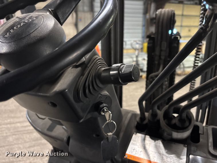 image for item FB5515 Toyota 8FGCU25 forklift