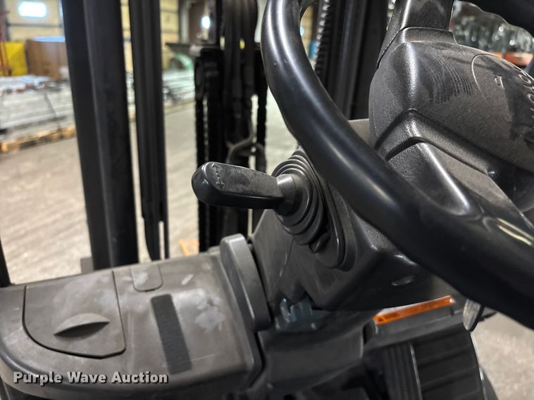 image for item FB5515 Toyota 8FGCU25 forklift