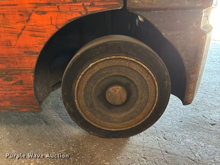 image for item FB5515 Toyota 8FGCU25 forklift