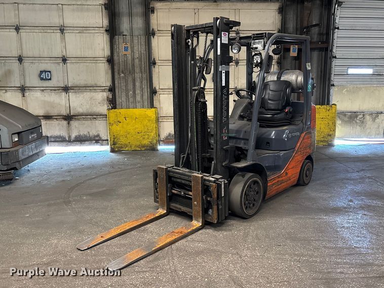 image for item FB5516 Toyota 8FGCU25 forklift