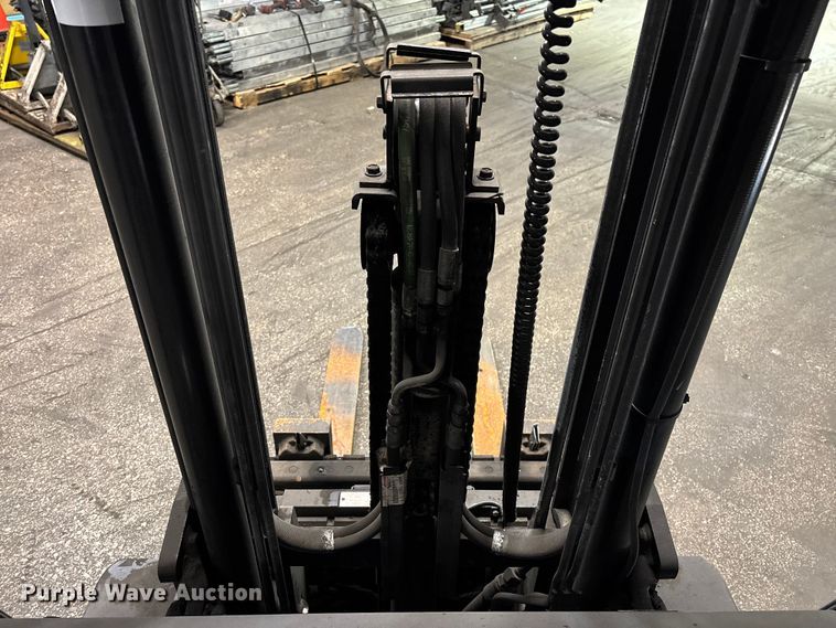 image for item FB5516 Toyota 8FGCU25 forklift