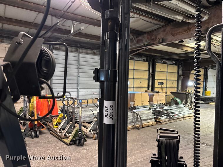 image for item FB5516 Toyota 8FGCU25 forklift