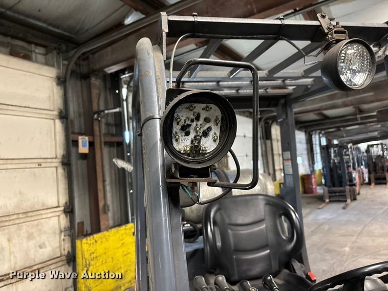 image for item FB5516 Toyota 8FGCU25 forklift