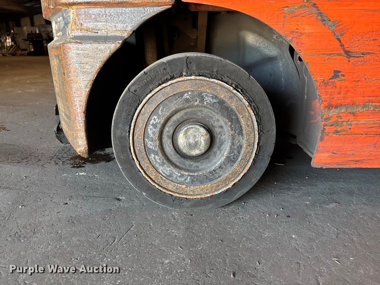 image for item FB5516 Toyota 8FGCU25 forklift