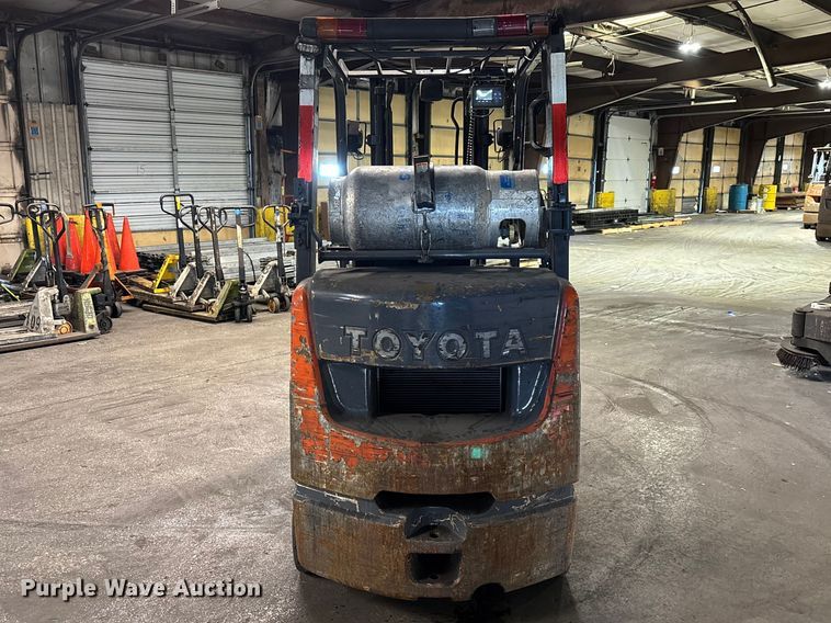 image for item FB5517 Toyota 8FGCU25 forklift