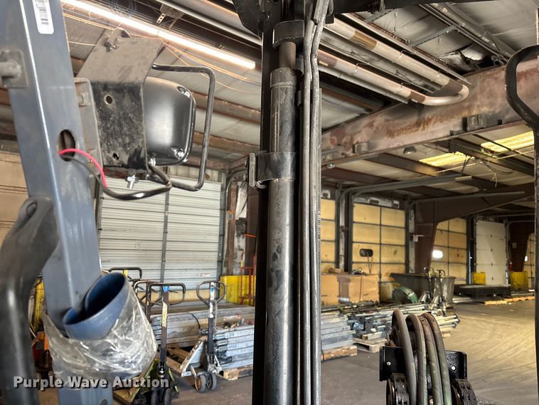 image for item FB5517 Toyota 8FGCU25 forklift