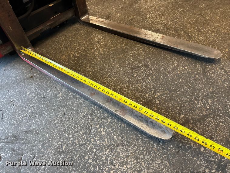 image for item FB5517 Toyota 8FGCU25 forklift