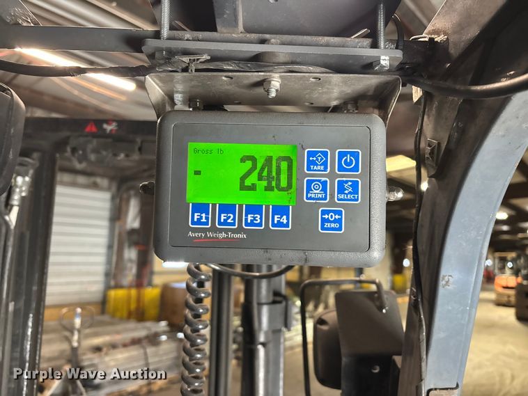 image for item FB5517 Toyota 8FGCU25 forklift