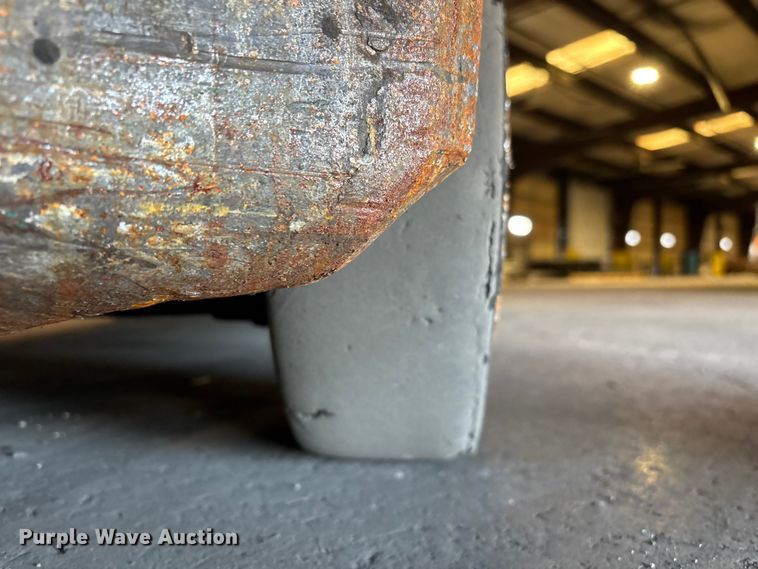 image for item FB5517 Toyota 8FGCU25 forklift