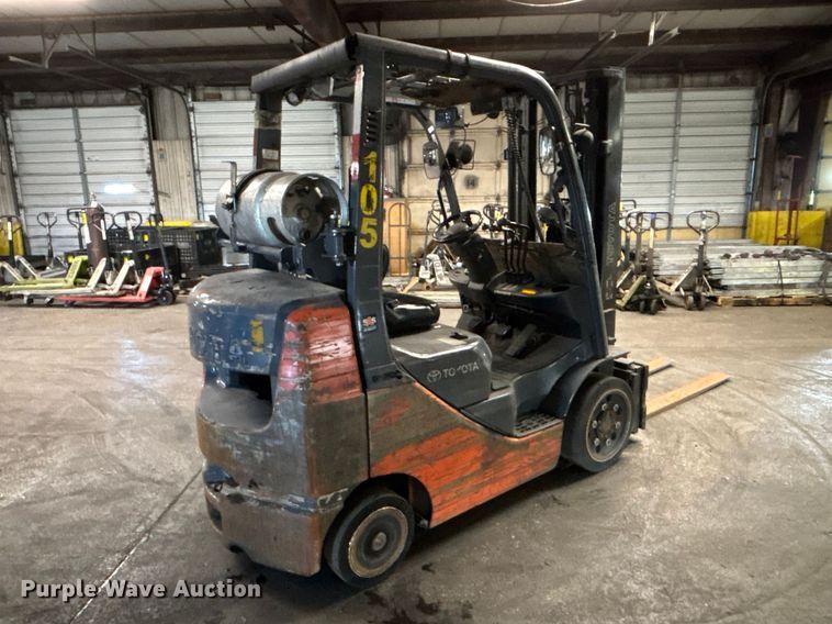 image for item FB5518 Toyota 8FGCU25 forklift