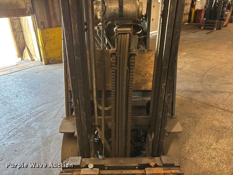 image for item FB5518 Toyota 8FGCU25 forklift