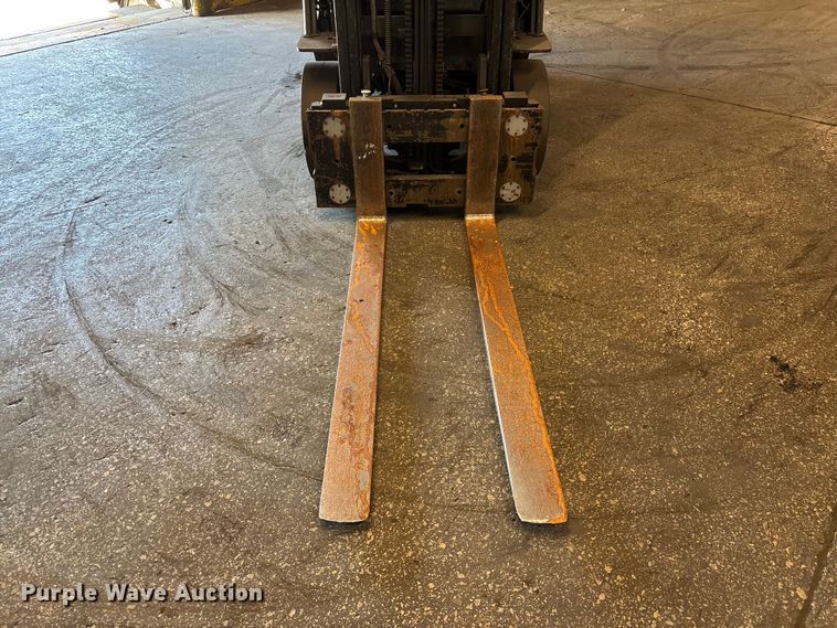 image for item FB5518 Toyota 8FGCU25 forklift