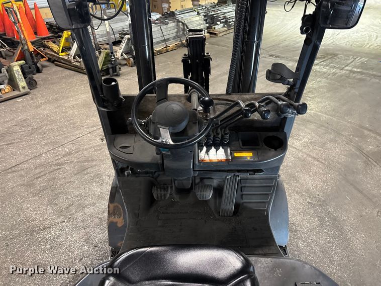 image for item FB5518 Toyota 8FGCU25 forklift