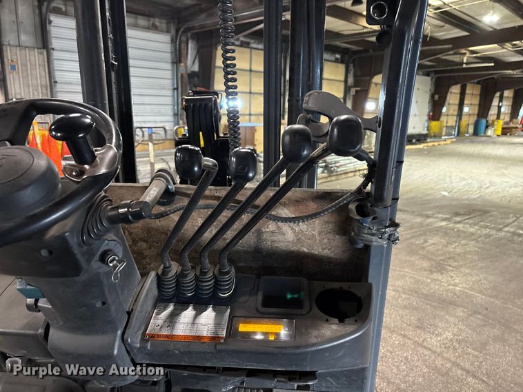 image for item FB5518 Toyota 8FGCU25 forklift