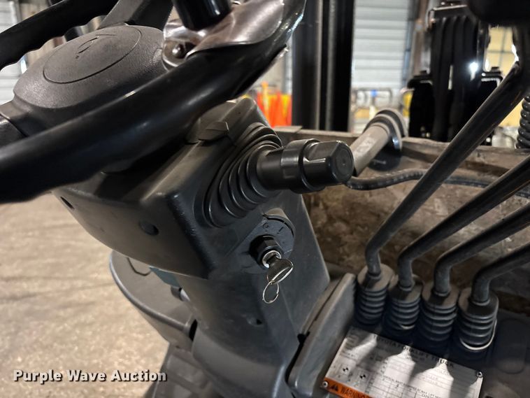 image for item FB5518 Toyota 8FGCU25 forklift