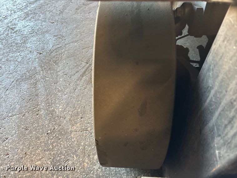 image for item FB5518 Toyota 8FGCU25 forklift